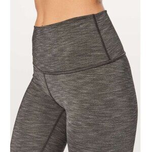 LIKE NEW! Lululemon Wunder Under Hi-Rise Tight Full-On Luxtreme 28"